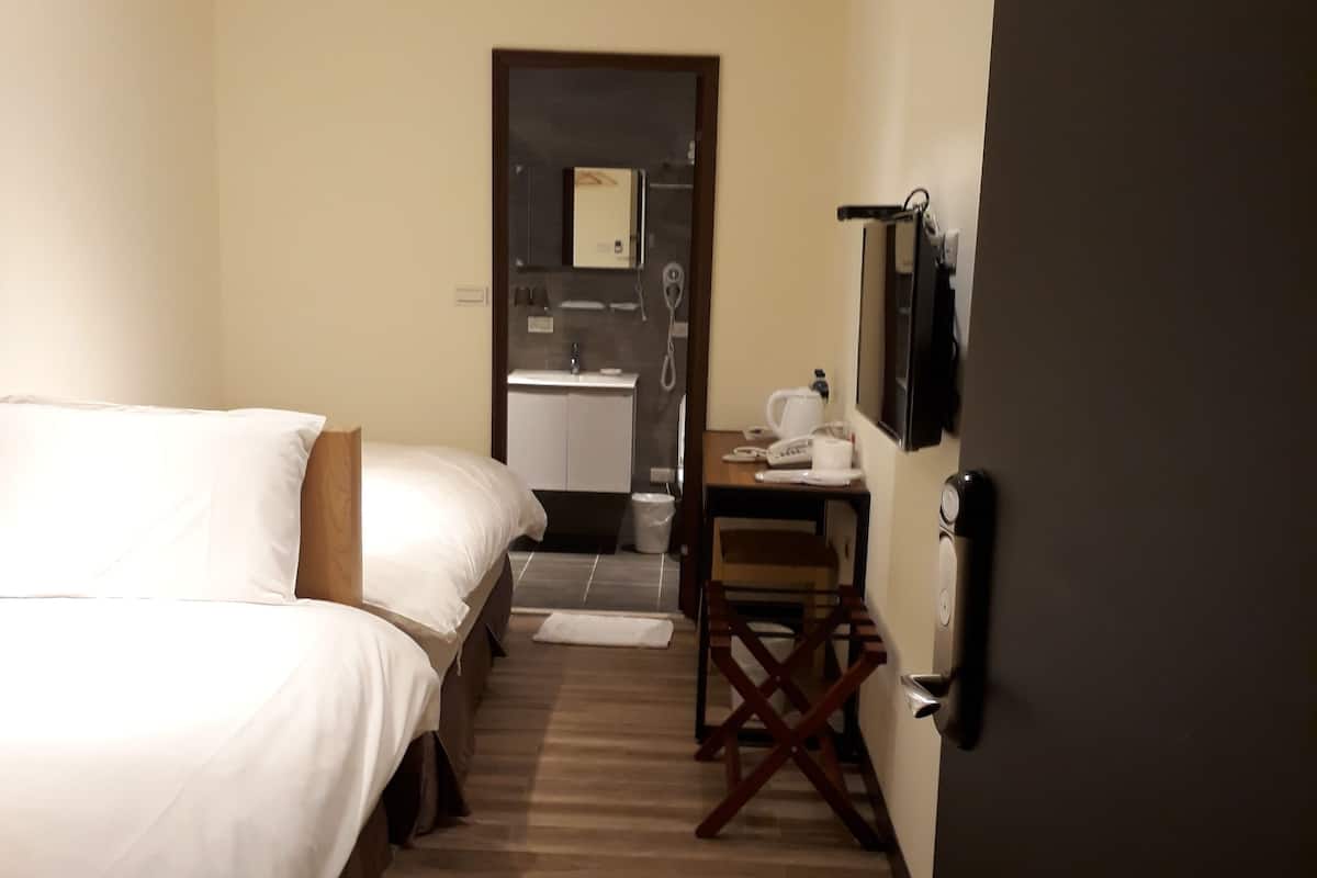 Economy Twin Room