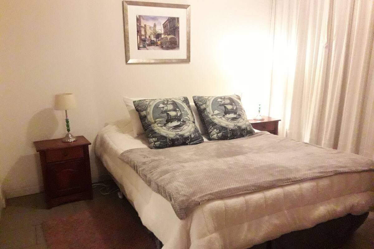 Departamento, 1 habitación, para no fumadores, baño privado | Wifi gratis, decoración personalizada y muebles diferentes 