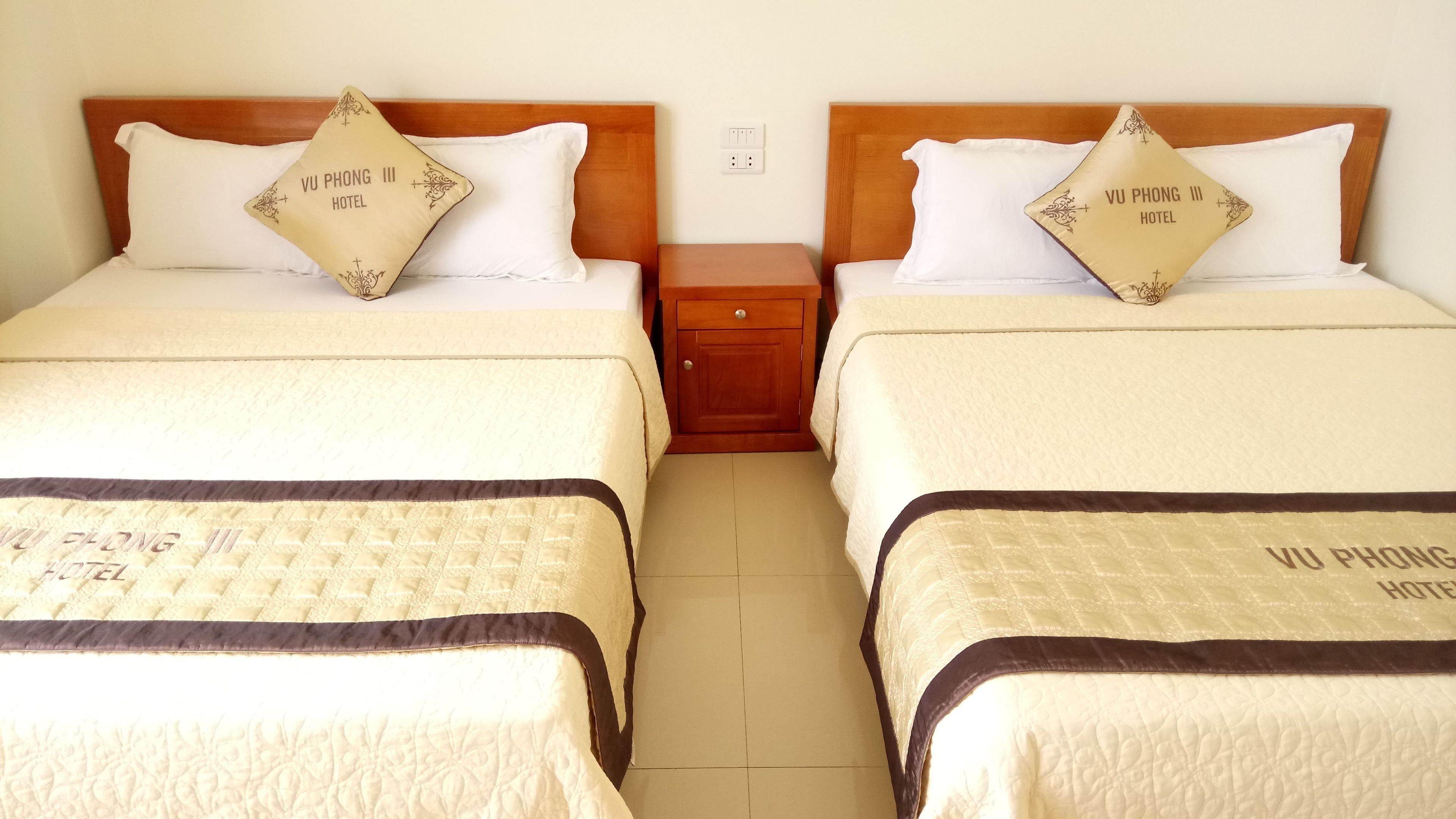 Suite Twin | Minibar, desk, blackout drapes, free WiFi