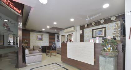 Hotel Airport Plaza