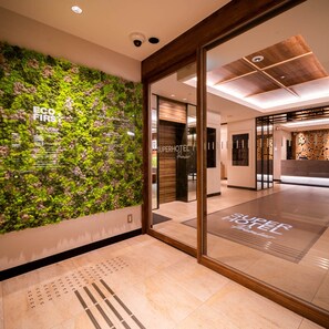 Property entrance - SUPERHOTEL Premier GINZA (Tokyo)