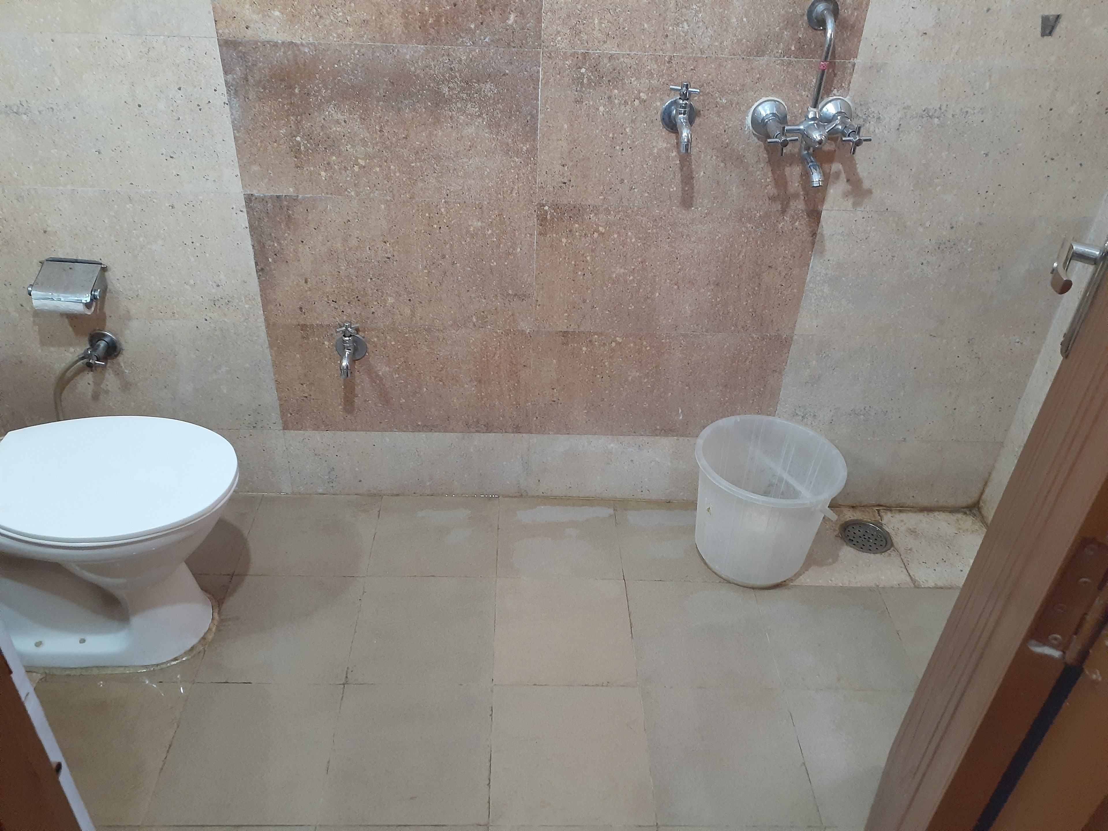 shower, free toiletries, slippers, towels