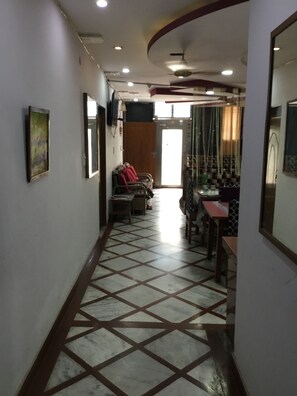 TV màn hình phẳng 