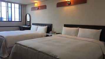 Standard Twin Room | Desk, blackout drapes, free WiFi, bed sheets