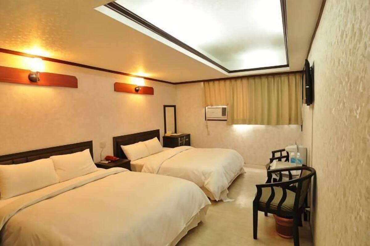 Desk, blackout drapes, WiFi (free), bed sheets