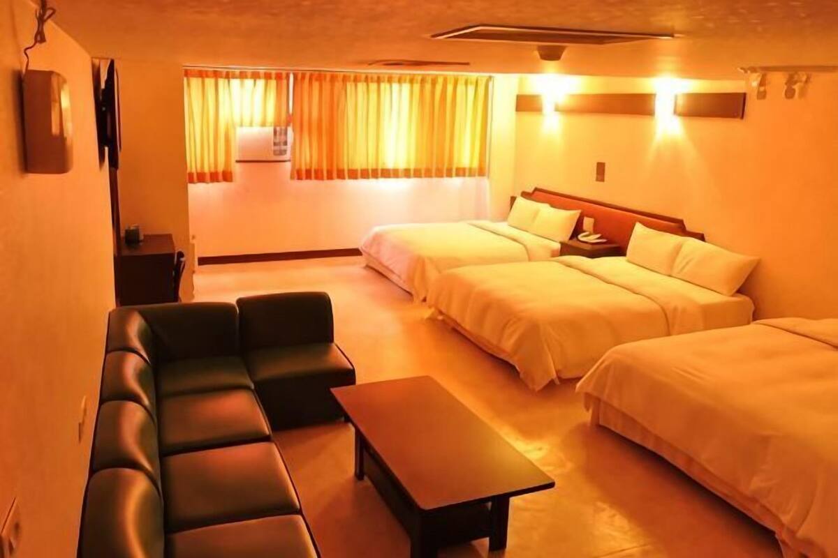Desk, blackout drapes, WiFi (free), bed sheets