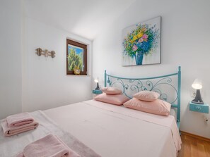 3 chambres, lit de bébé portatif, accès au Wi-Fi (inclus)