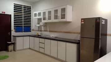 Refrigerador, utensilios de cocina
