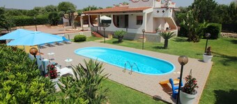 Wonderful private villa for 5 people with WIFI, A/C, private pool, TV, terrace and pets allowed