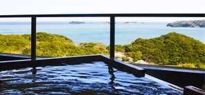 传统客房 (Superior Japanese Style, TOBISHIMAKAN) | 私人 SPA 浴缸