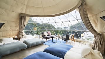 Glamp Ocean Iseshima Bay Terrace Comfort-type Domes, Shared Bathroom | Down comforters, free WiFi, bed sheets