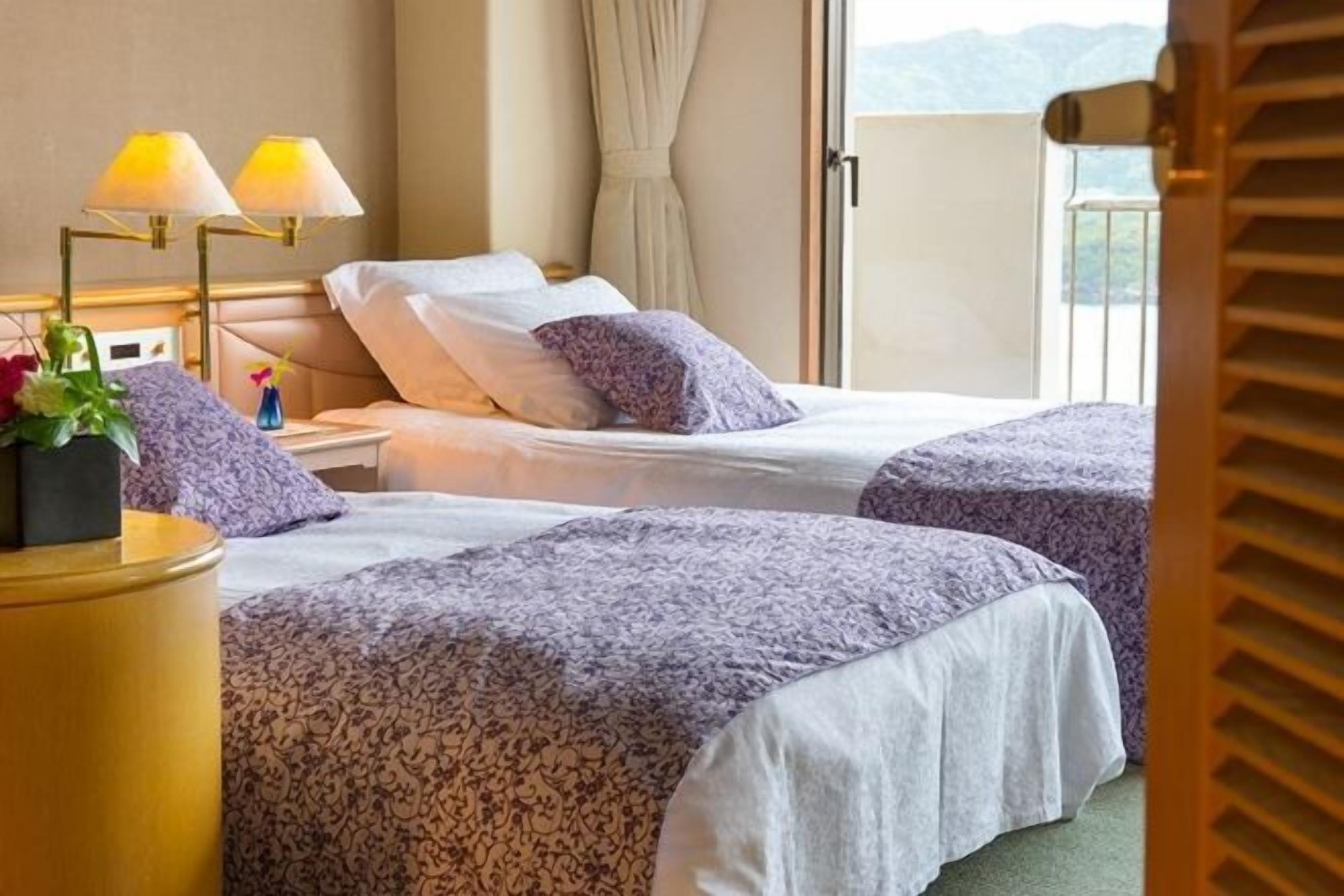 Premium bedding, down comforters, free WiFi, bed sheets