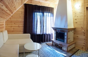 Suite, Balcony
