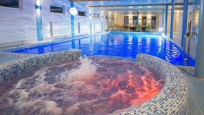 Indoor pool, pool loungers