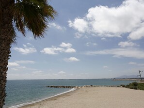 Beach - Cosy apartment for 6 guests with A/C, WIFI, TV, terrace and pets allowed (L'ampolla)