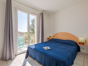 3 Schlafzimmer, Reisekinderbett, WLAN, Bettwäsche