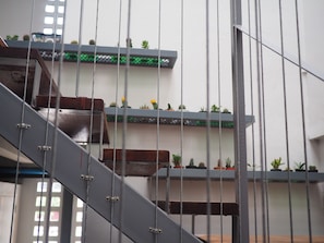 Staircase - Hybrit Hostel & Cafe (Hat Yai)