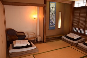 Free WiFi, bed sheets - Guest House Azito (Hakone)