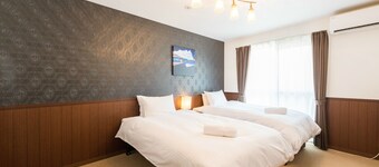 ฟลอรัล กรีน เมเปิ้ล เฮาส์