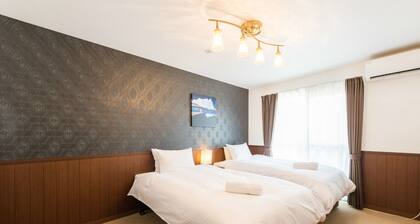 Floral Green Maple House