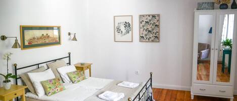 City Apartment, 1 King Bed with Sofa bed, City View