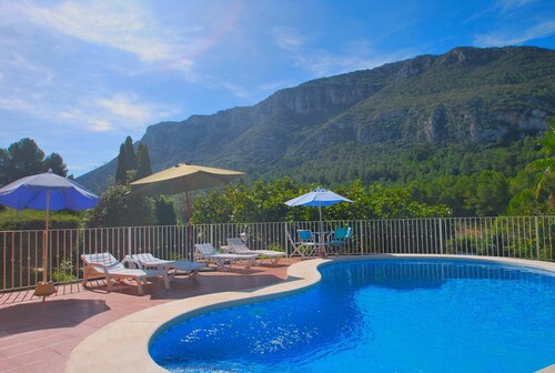 Paradise for mountain hikers Finca with private pool