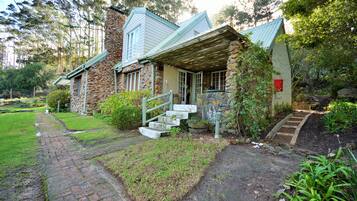 Hydrangea Cottage | View from room