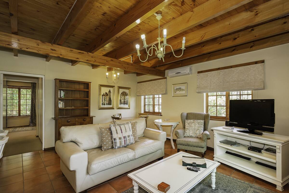 Maple Tree Cottage