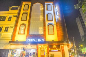 واجهة المنشأة