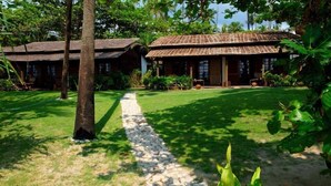 Deluxe Sea View Bungalow