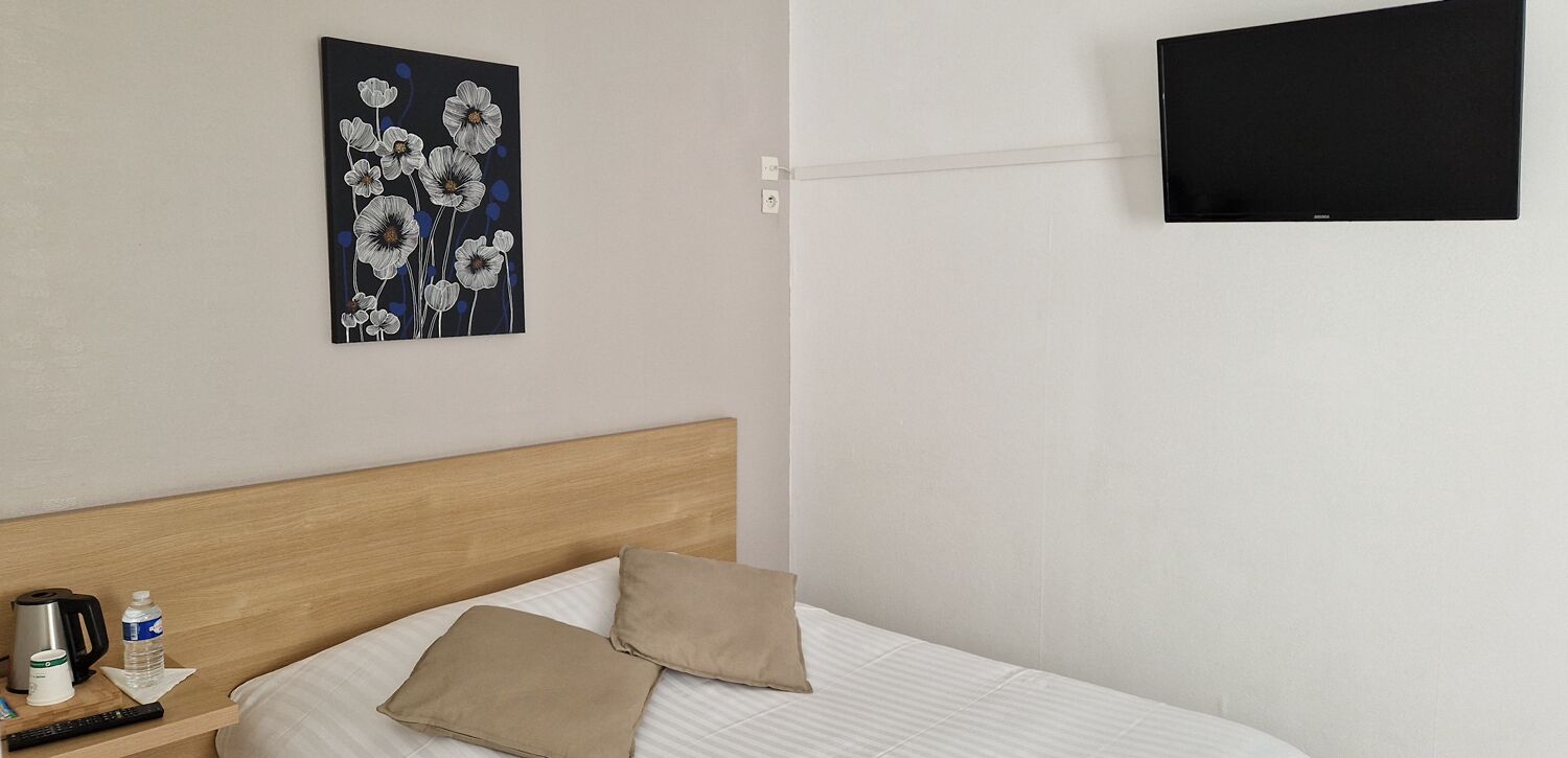 quadruple room | desk, iron/ironing board, free wifi, bed sheets