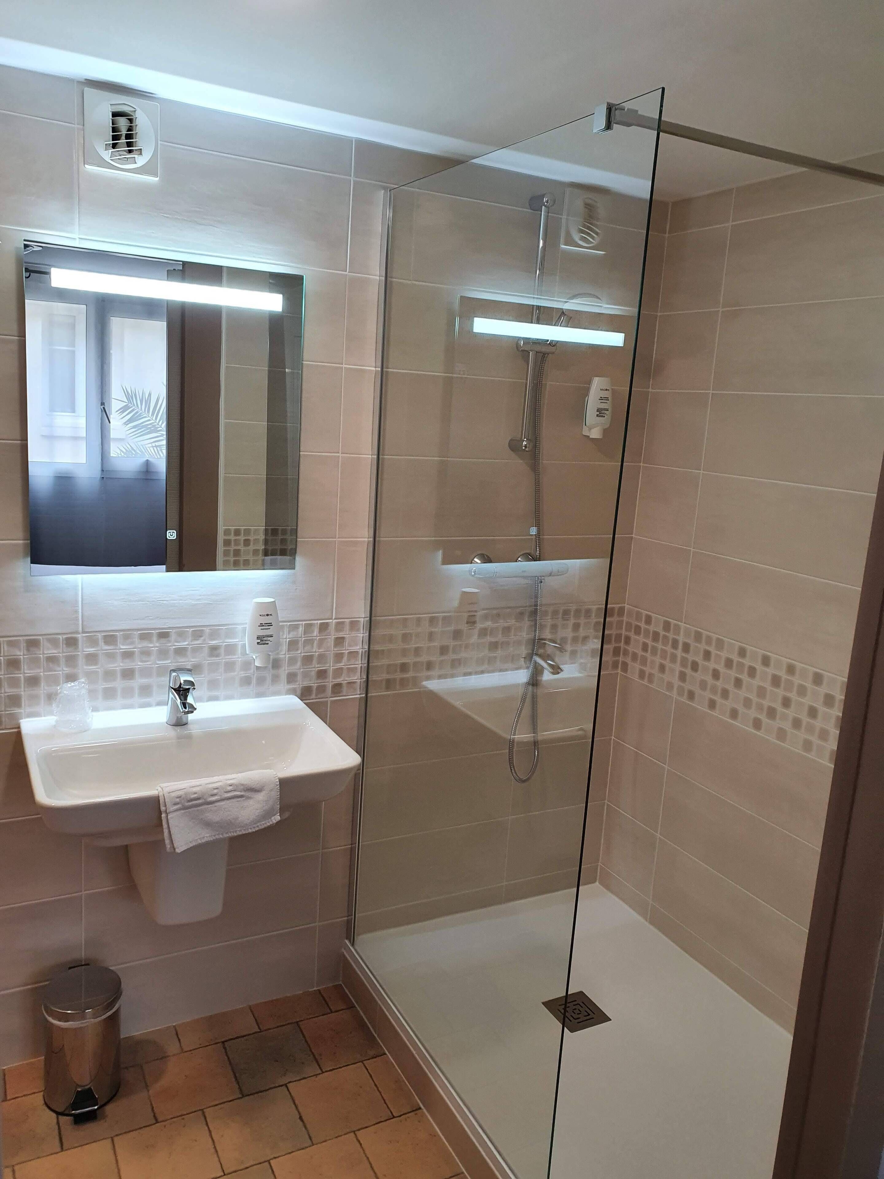 double room | bathroom | shower, hair dryer, towels