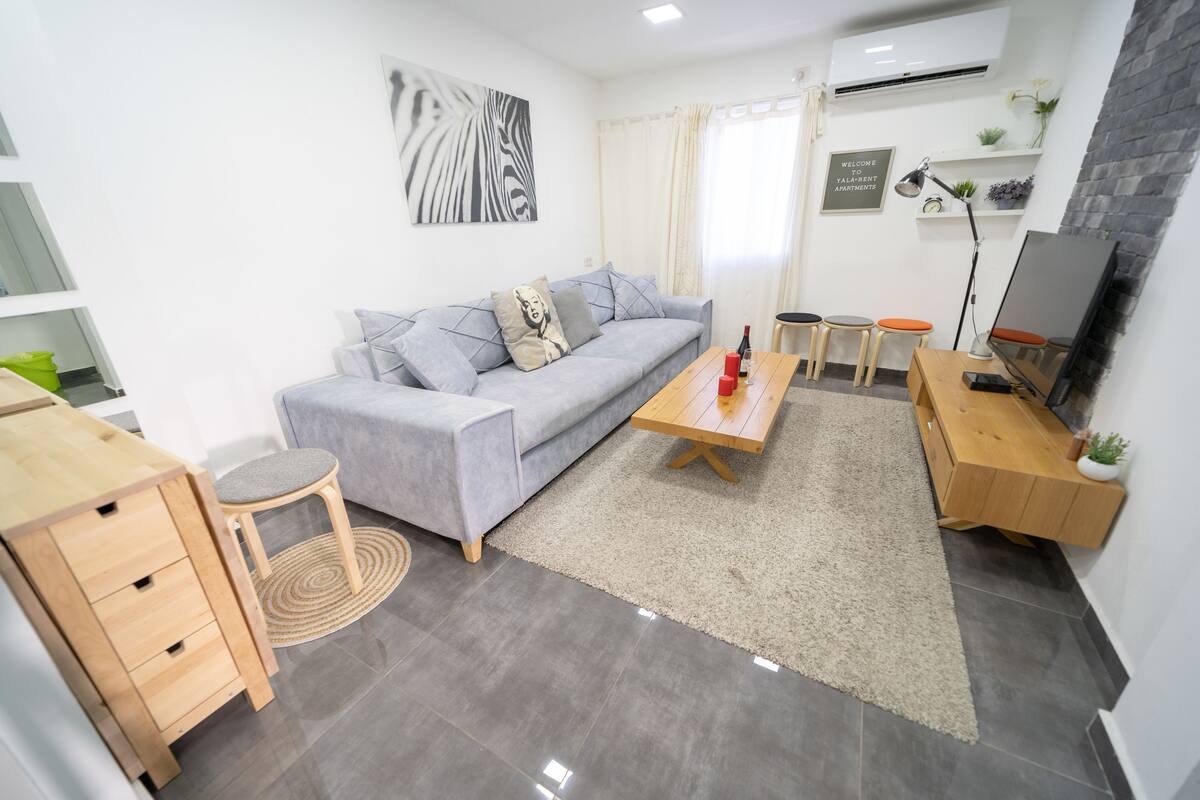 Apartemen Deluks, 1 kamar tidur | Area keluarga | TV layar datar