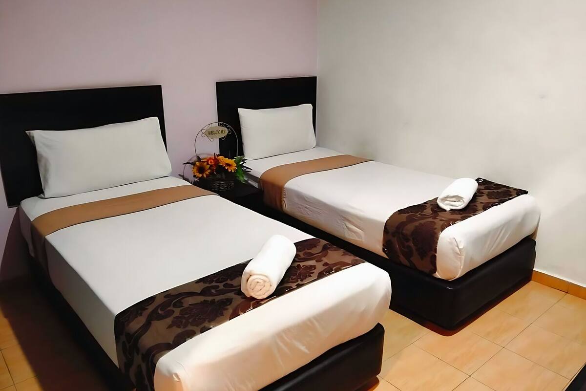 Free WiFi, bed sheets