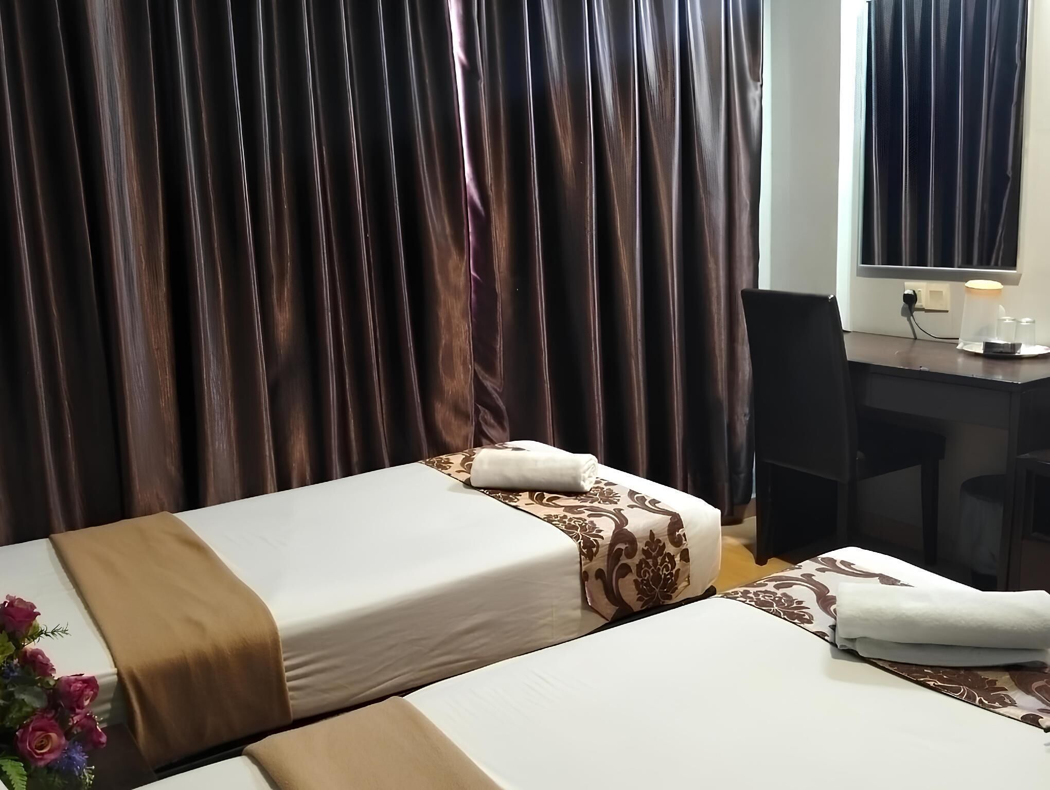 Standard Twin | Free WiFi, bed sheets