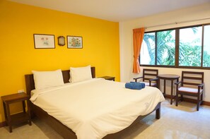 Standard Double Room | In-room safe, free WiFi, bed sheets - Smile Home (Patong)