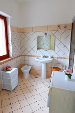 Appartement, 1 chambre | Salle de bain