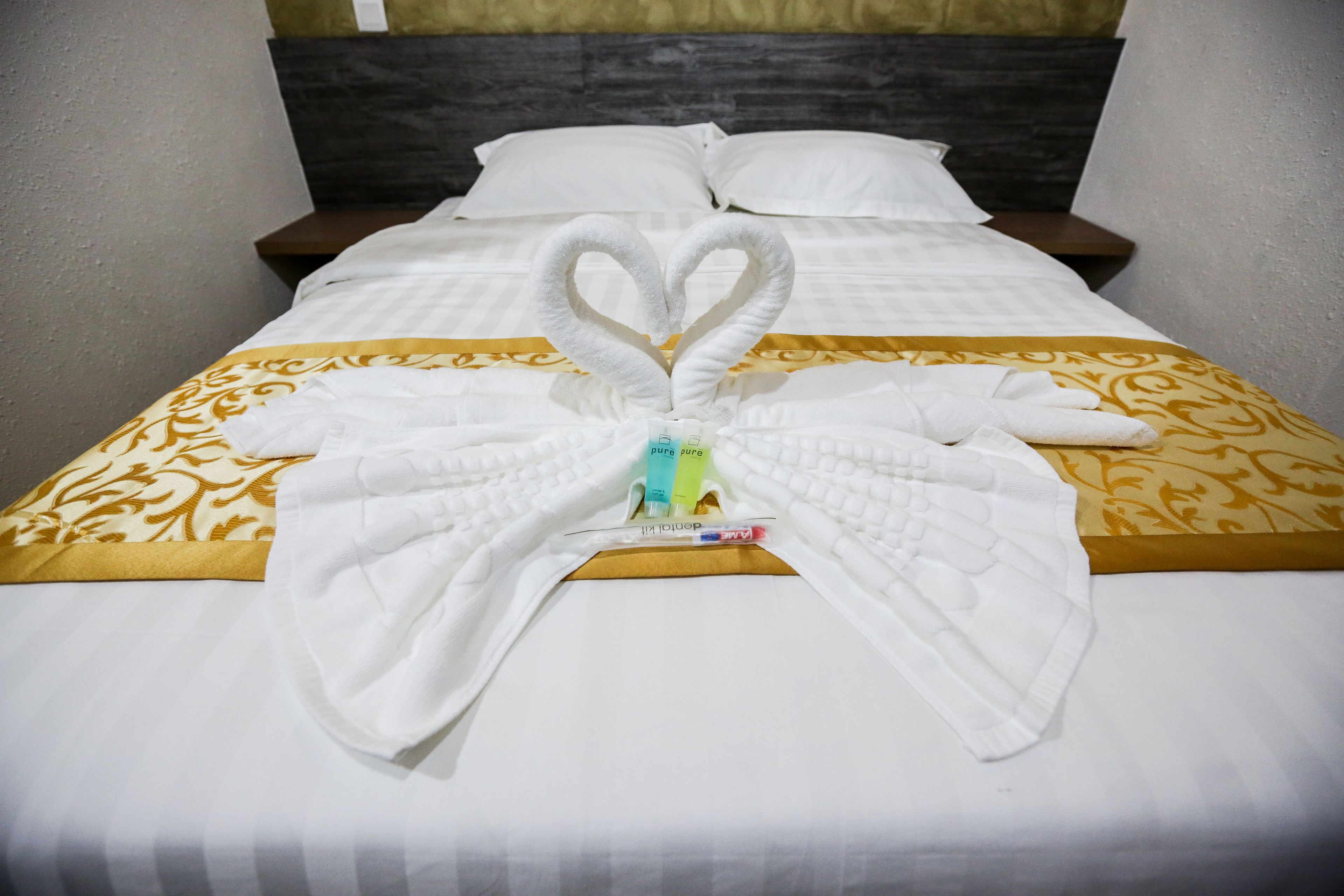 superior room, 1 queen bed | desk, iron/ironing board, rollaway beds, free wifi