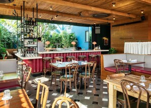 Bar (di properti)