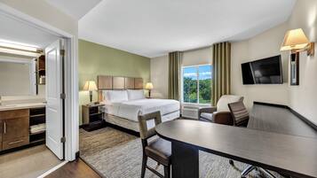 1 bedroom, Egyptian cotton sheets, premium bedding, pillowtop beds