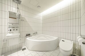 Hair dryer, bathrobes, slippers, towels - Chuncheon Hey Hotel (Chuncheon)