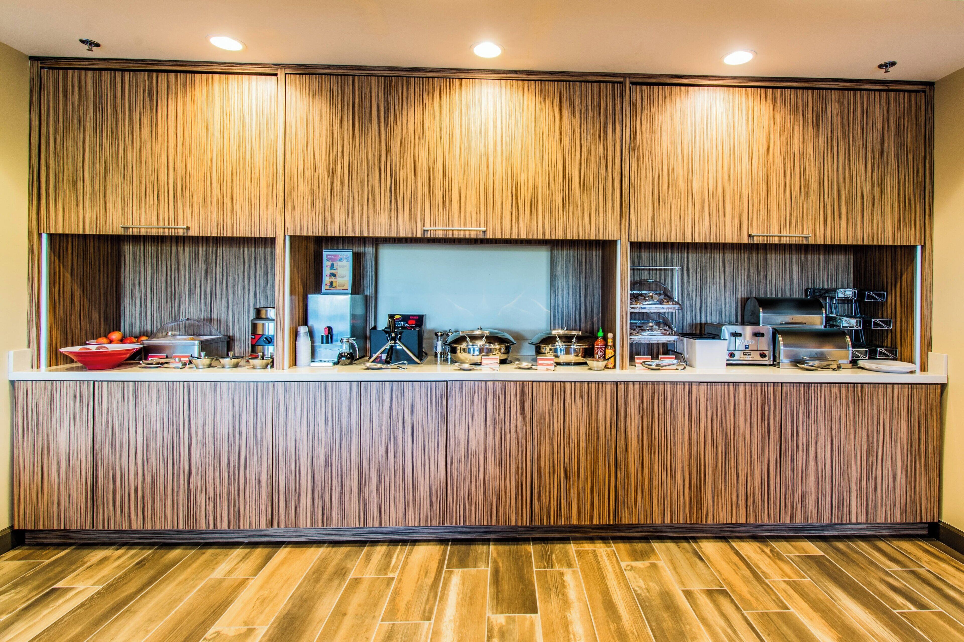 Free daily buffet breakfast