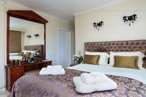 Luxury Penthouse, 5 Bedrooms, Sea View