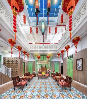 Reception hall - Ama Hostel Bangkok (Bangkok)
