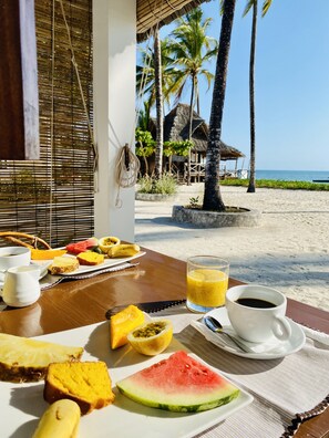Free daily continental breakfast - Savera Beach Houses (Jambiani)
