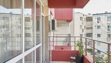 Deluxe Apartment, Non Smoking, Balcony | Balcony