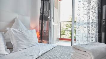 Deluxe appartement, niet-roken, balkon | Kameruitzicht