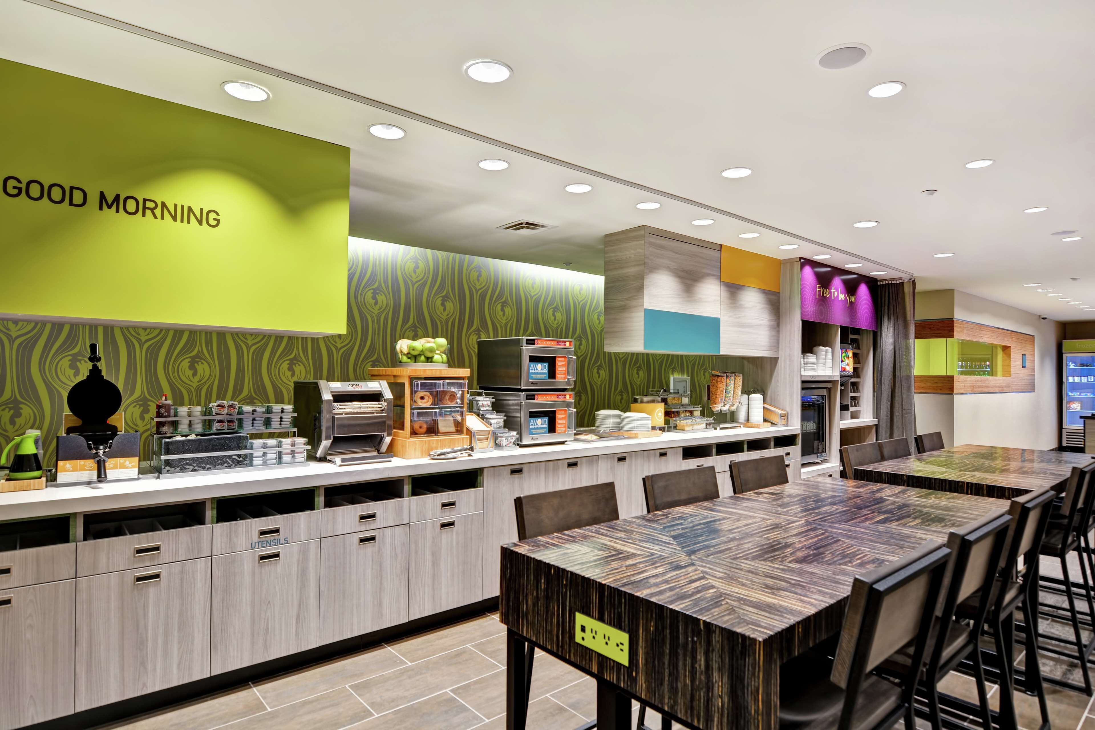 free daily on-the-go breakfast