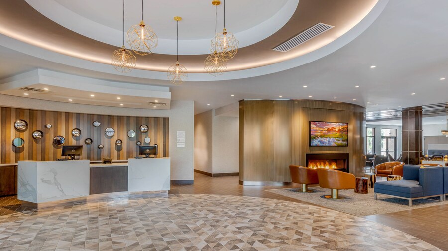 DoubleTree by Hilton Charleston Riverview