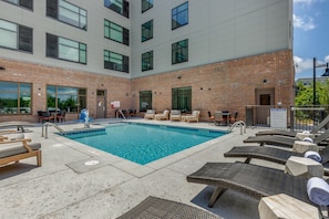 Outdoor pool, pool loungers
